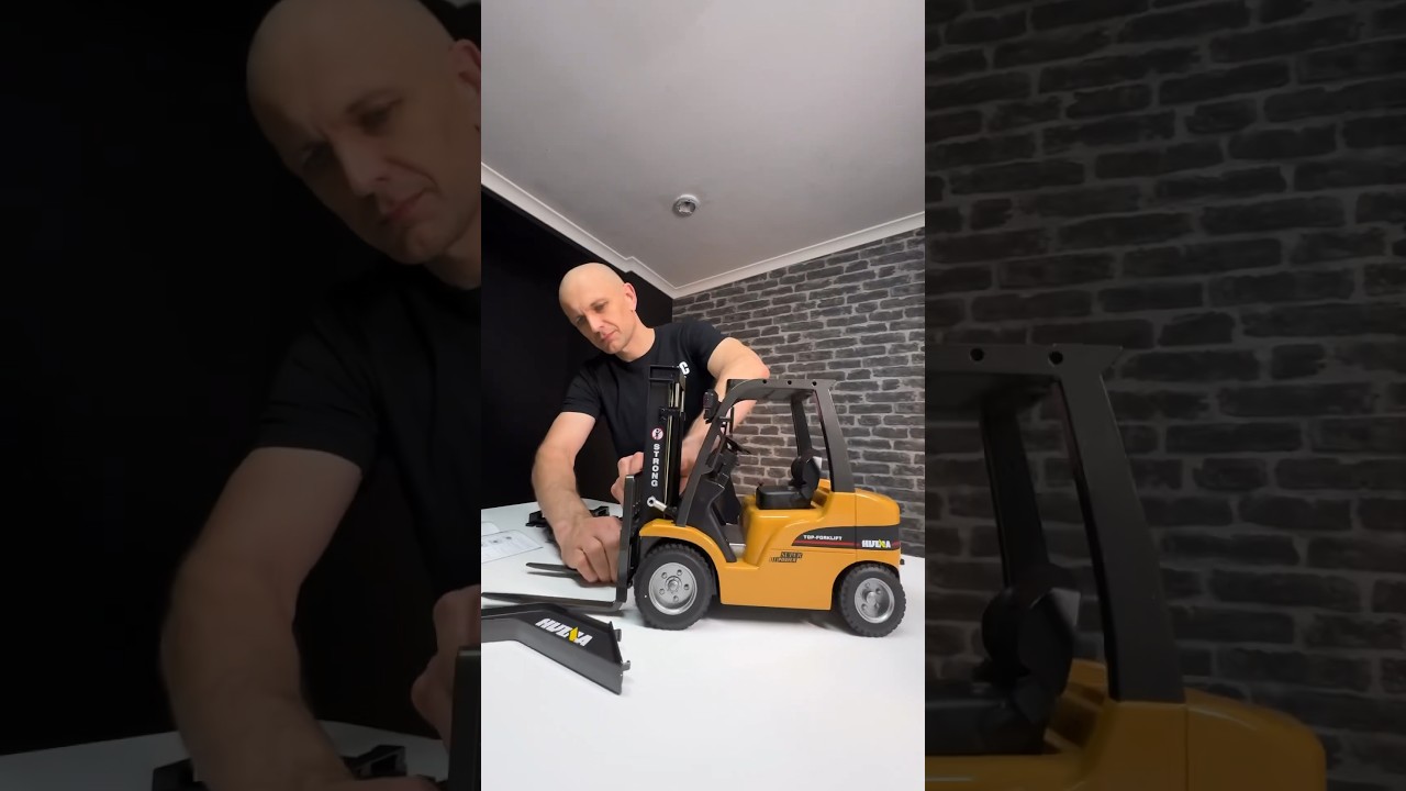 Unboxing the Huina RC Forklift! #unboxing #rccar #forklift #remotecontrol #rc