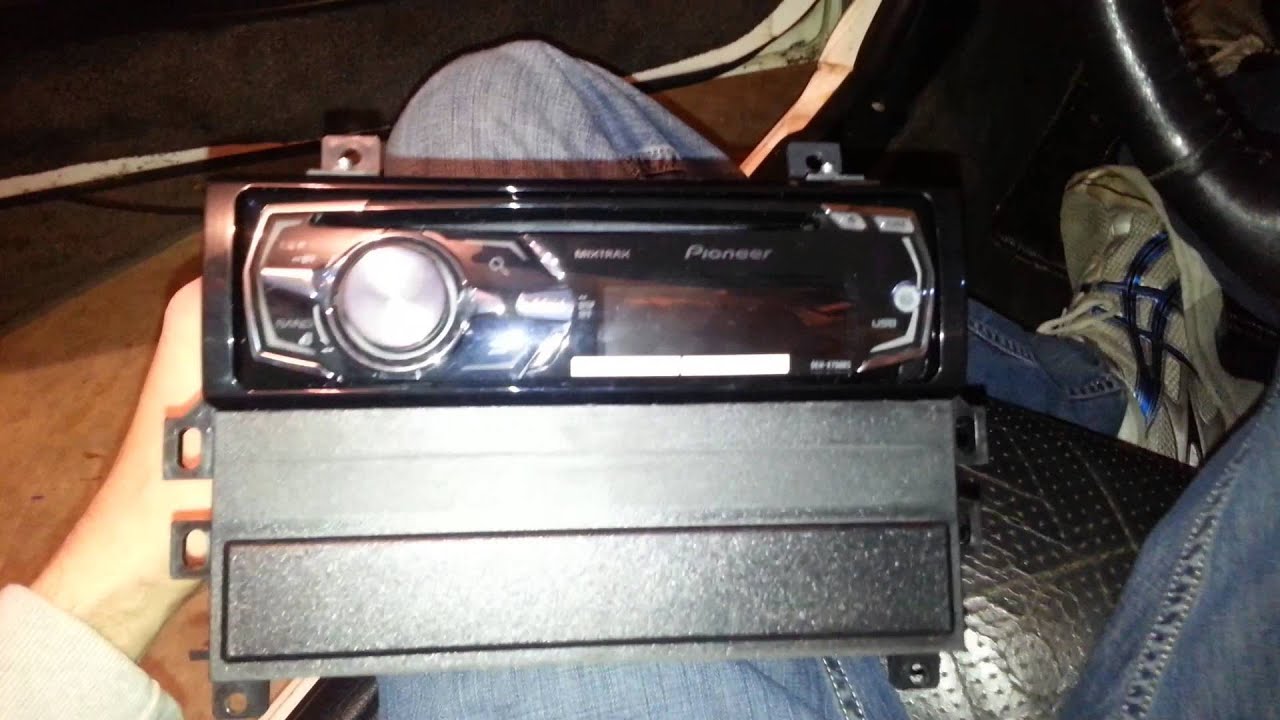Mazda RX-7 FC3S/FC3C Stereo Installation Part 3 - READ DESCRIPTION!