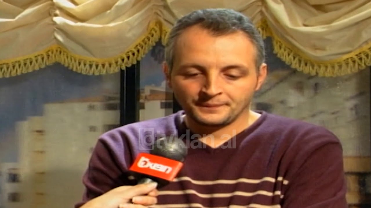 Regjisori Bledar La&ccedil;o tregon surprizat e spektaklit ne naten e Vitit te Ri - (27 Dhjetor 2000)
