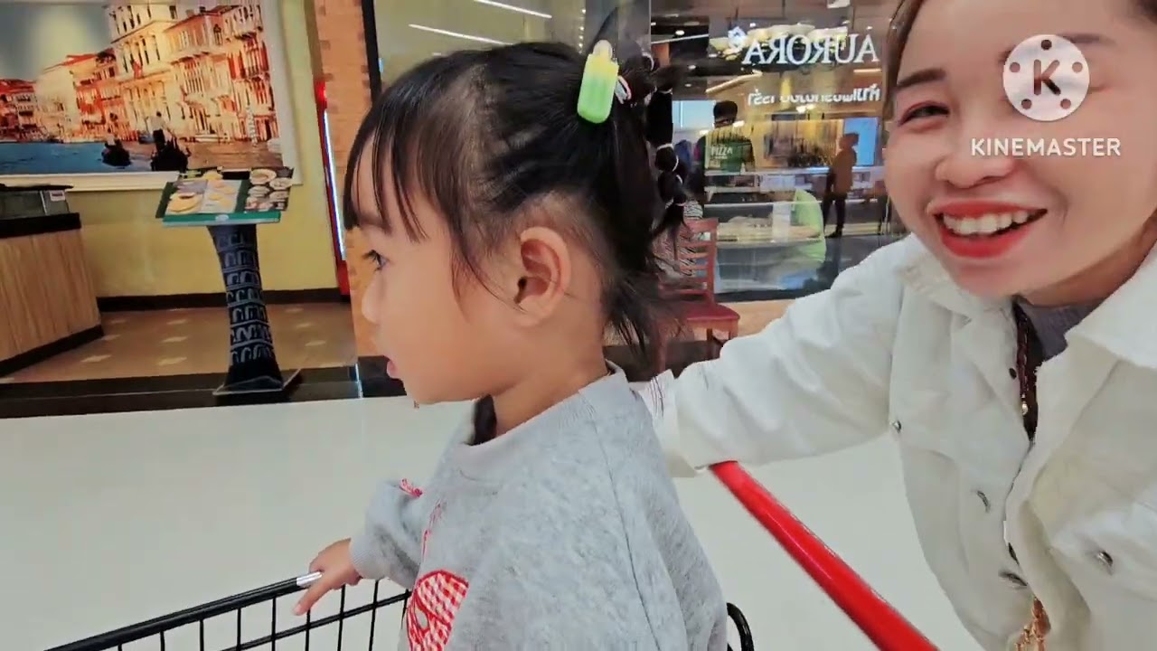 น้องวาดเห็นขนมที่ฝั่งไทยดีใจจะได้กิน 23 มกราคม ค.ศ. 2026