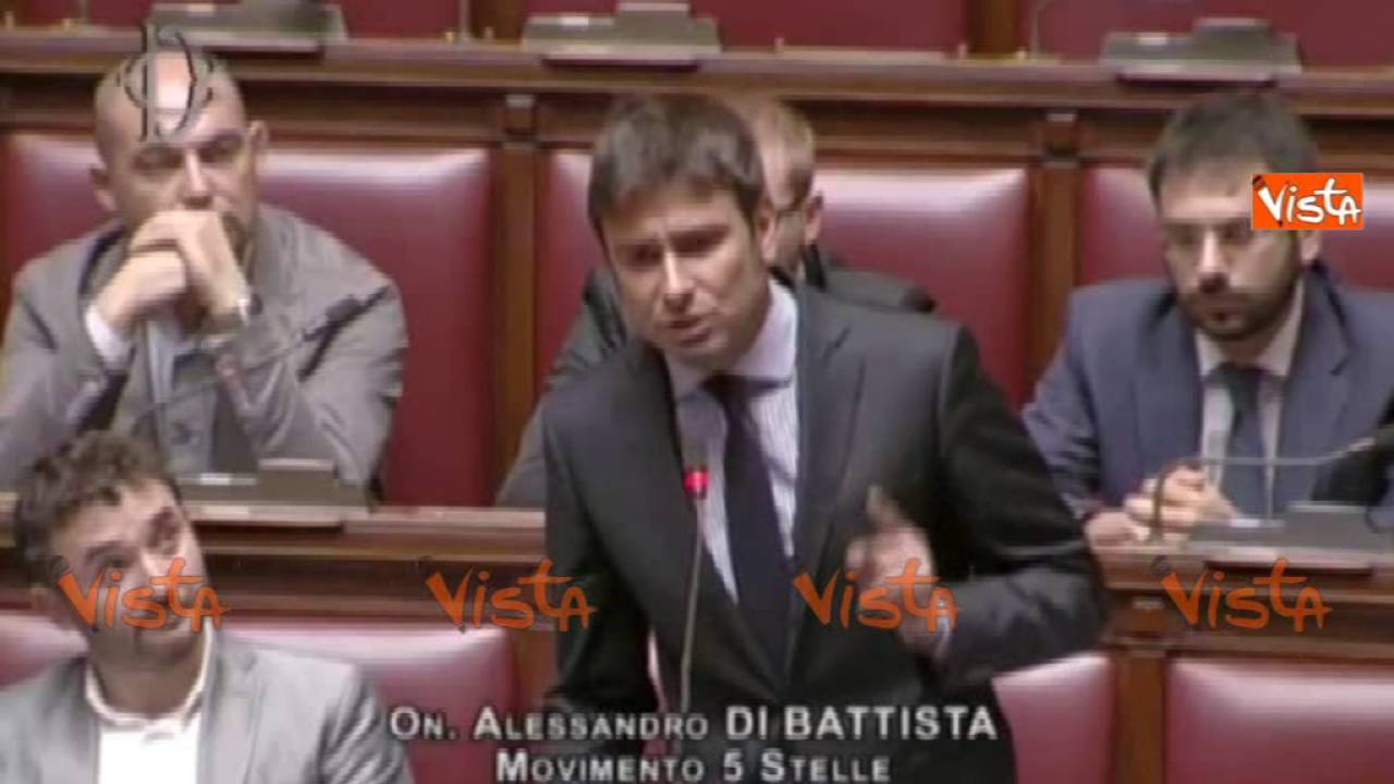 Di Battista attacca Renzi: viene qui alla Camera a fare il bullo