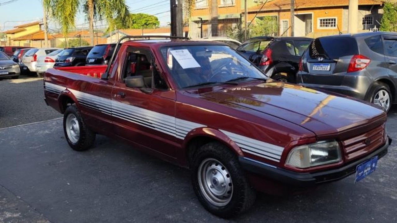 FORD PAMPA À VENDA A PARTIR DE 8 MIL