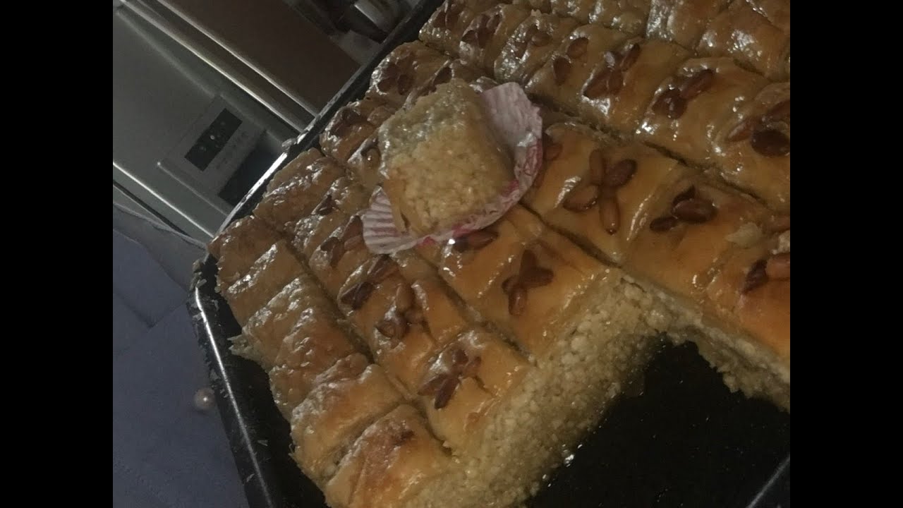 بقلاوة تونسية  بتفصيل وبأسهل طريقة المبتديان وبطريقة عشوائية انشاله عيدكم مبروك