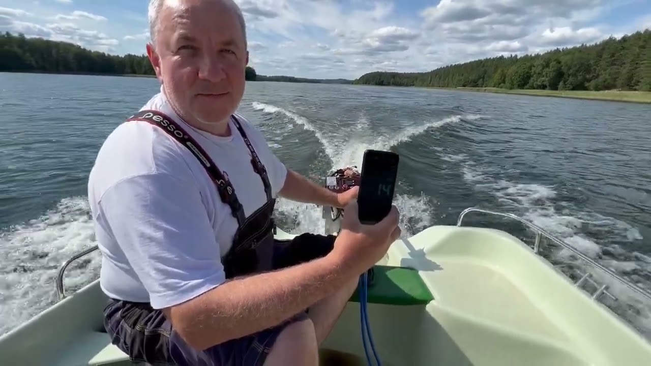 8 kw plastikinė valtis