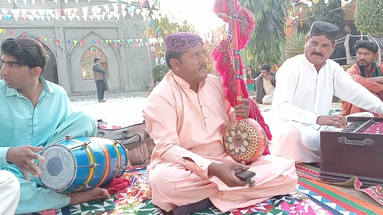 Singer Ghulam AbbasMurshid Di Maikhani Wichon ,, Kalam Hazrat Razi sain Darazi r.a