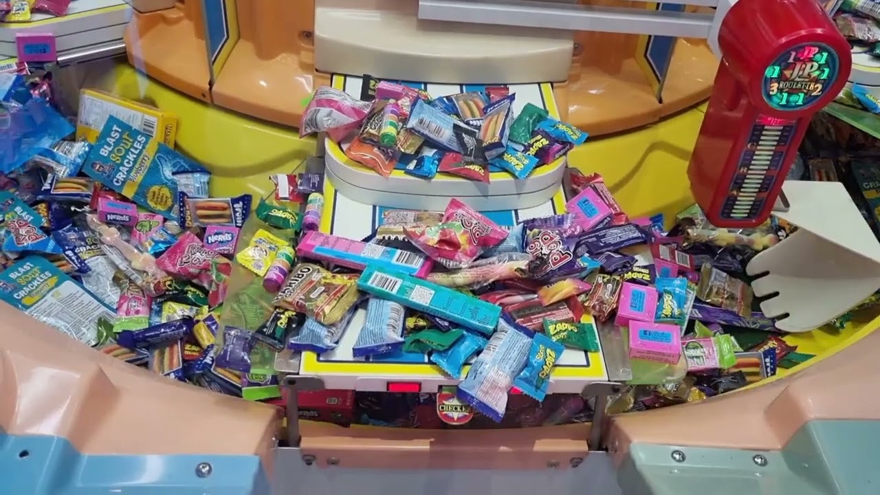 Love When This Happens At The Arcade!!! Candy Pusher Jackpot