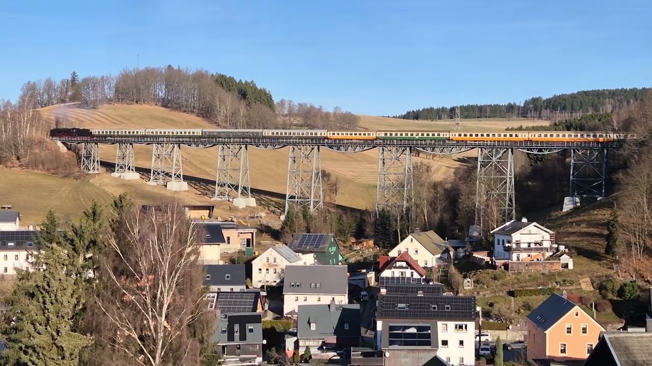 50 3501 auf dem Markersbacher Viadukt
