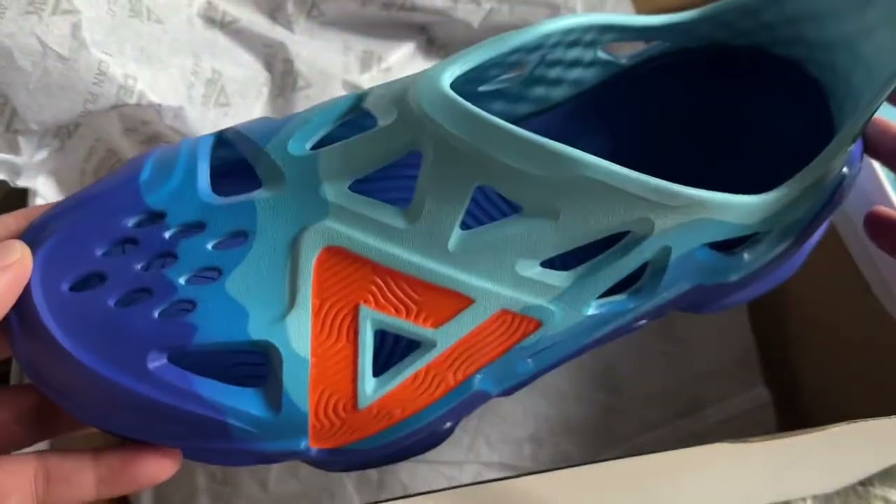 Peak taichi crocs/clogs aqua blue unboxing and mini review