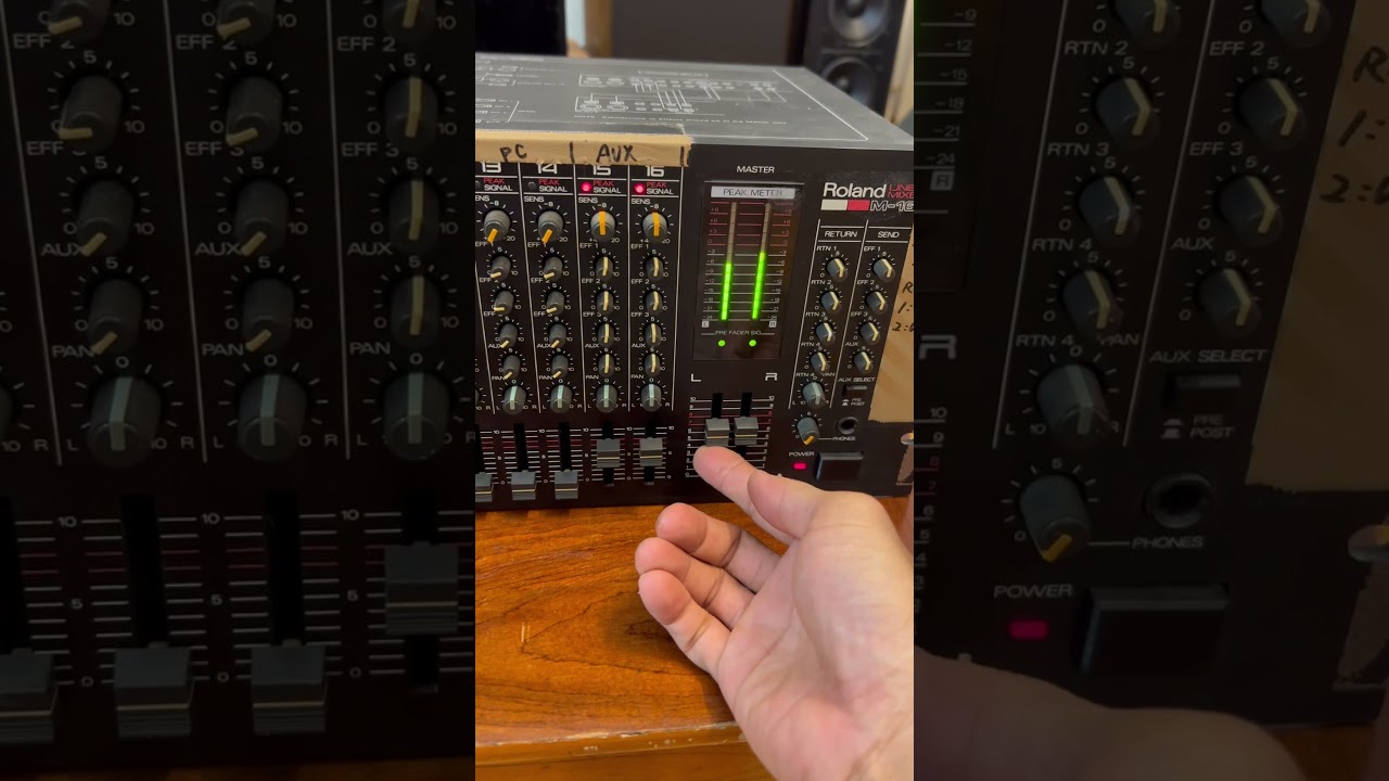 Roland mixer M160
