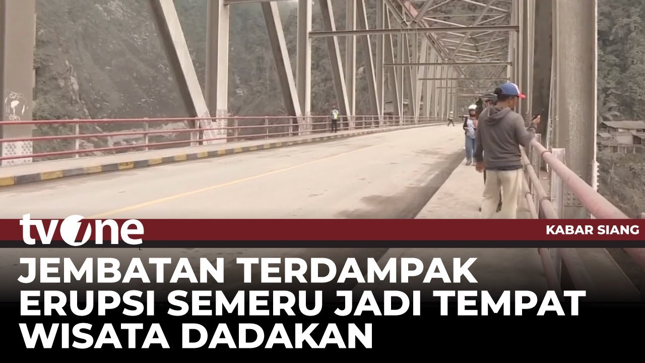 Jembatan Gladak Perak jadi Tempat Wisata Dadakan, Warga Ingin Lihat Dampak Erupsi Semeru | tvOne