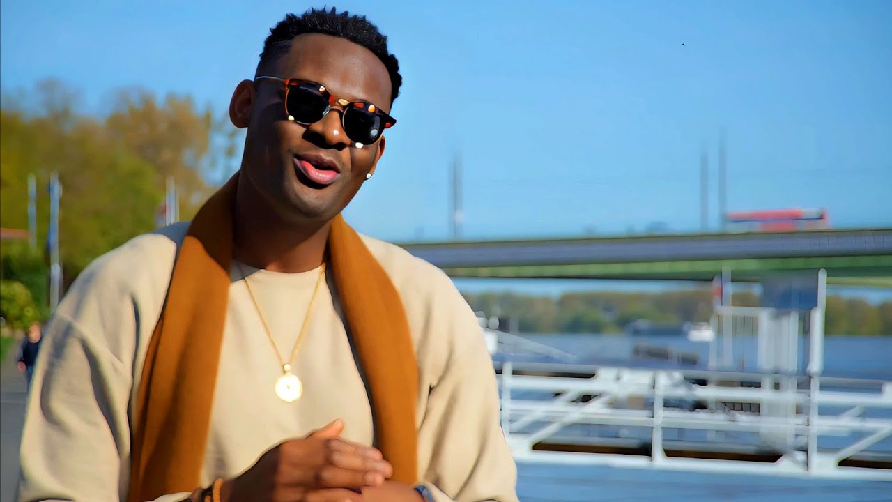 Boris Ket - Milado (Vid&eacute;o Lyrics)