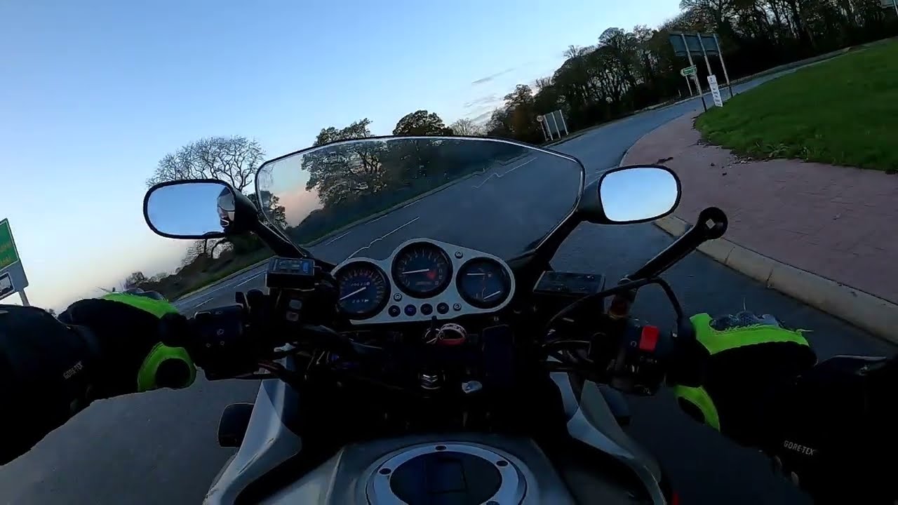 2001 Kawasaki ZRX1200S Walkaround & Test Ride