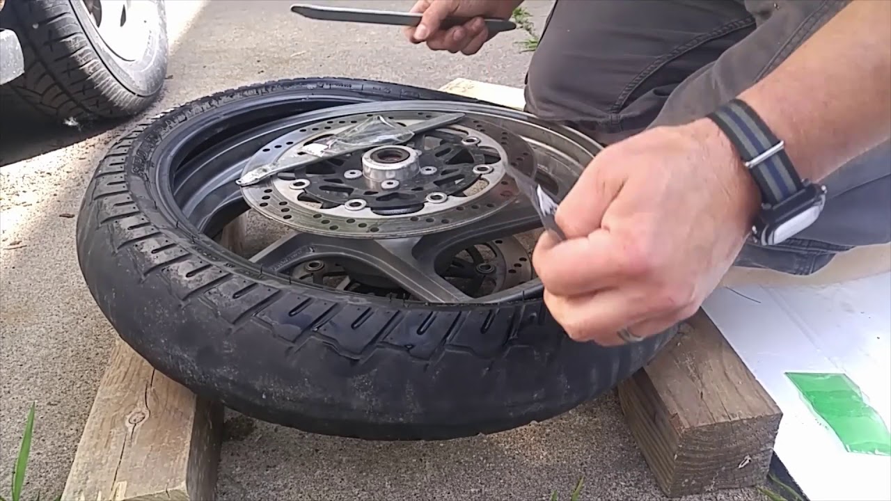 2004 Kawasaki Concours 1000 front tire change