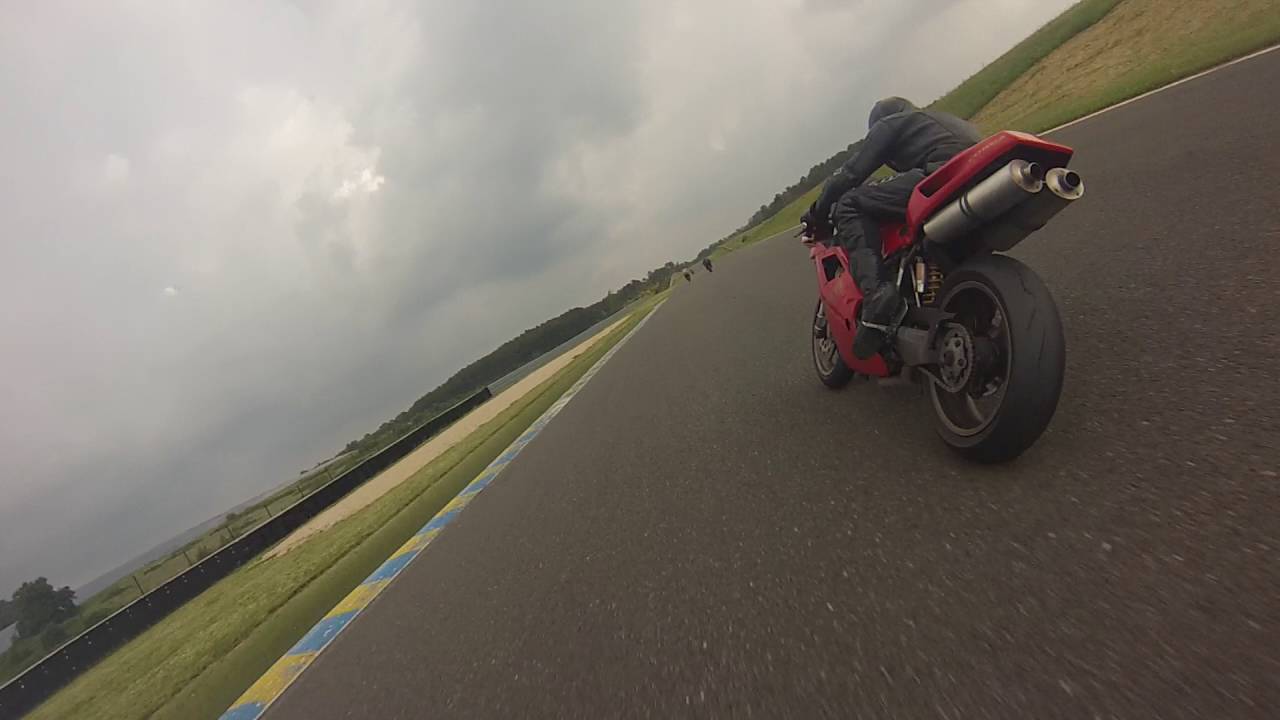 Circuit de haute Saintonge, Aprilia RSV 1000