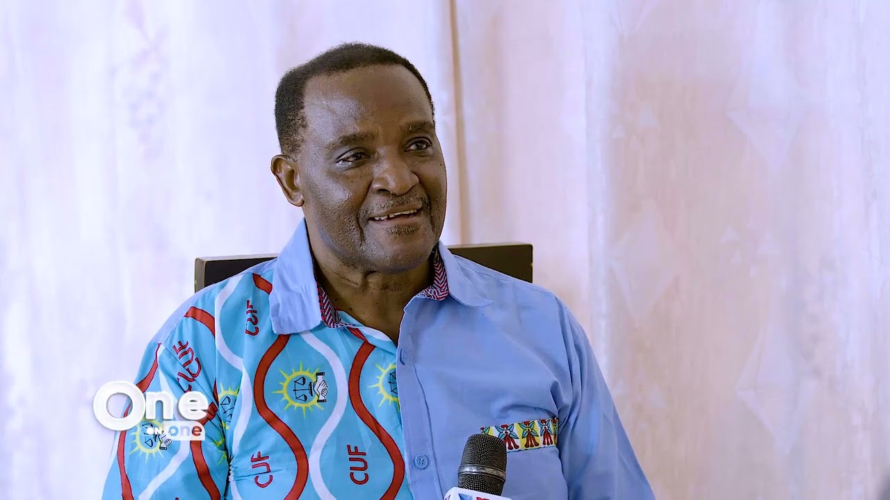 LWAKATARE AELEZA VIDEO ALIYOREKODIWA AKIPANGA NJAMA ZA KUMTEKA MHARIRI WA MWANANCHI - 