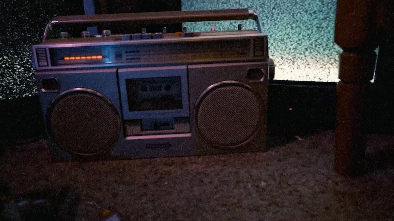 Wiz 93 - Siri (Official Video)
