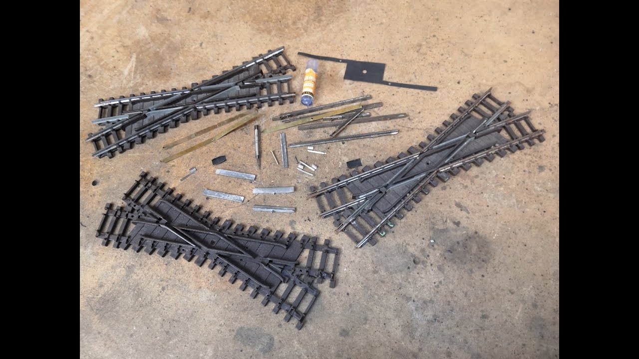 Tri-ang Super 4 R.492 And R.493 Diamond Crossing Restoration Disassembly And Threading Alloy Parts