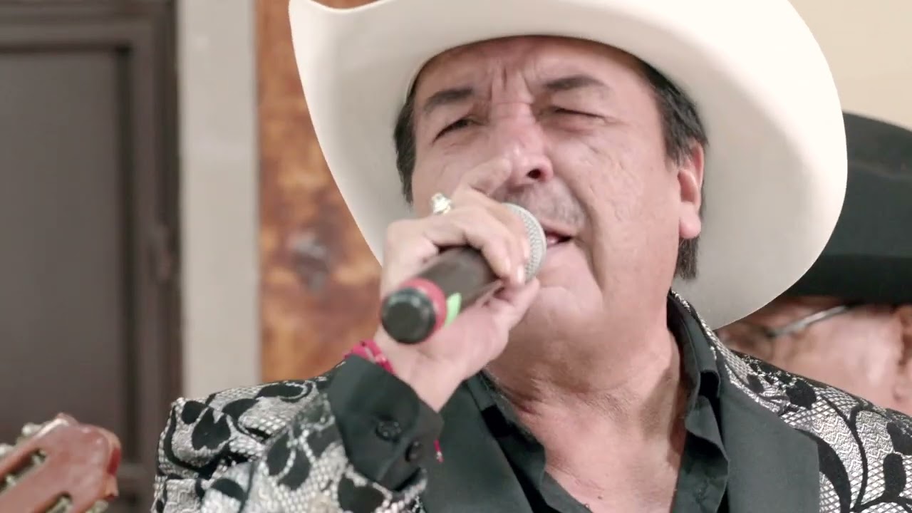 COMO BUENOS AMIGOS (PEDRO YERENA Y JUAN SALAZAR JR)