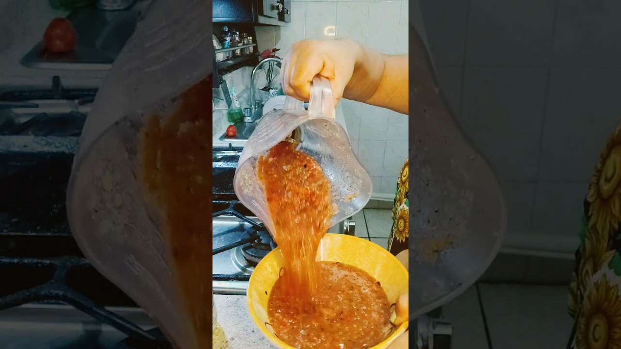 Una salsa, en comal  muy f&aacute;cil y r&aacute;pida de preparar como de molcajete 😋# #amadecasa