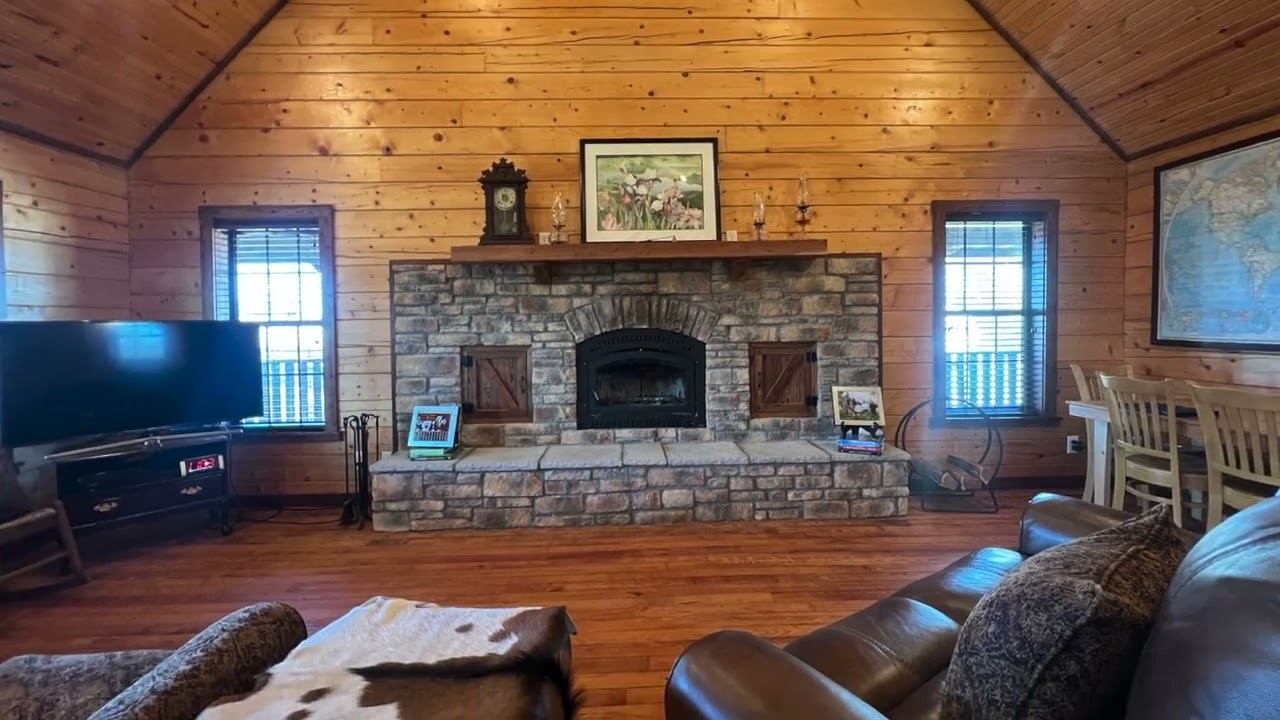 Mac's Retreat