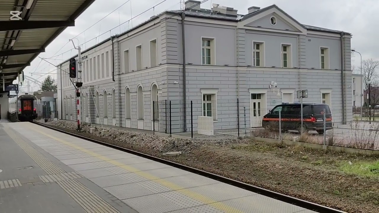 Pociągi na stacji Łowicz Główny 2.02.2025.
