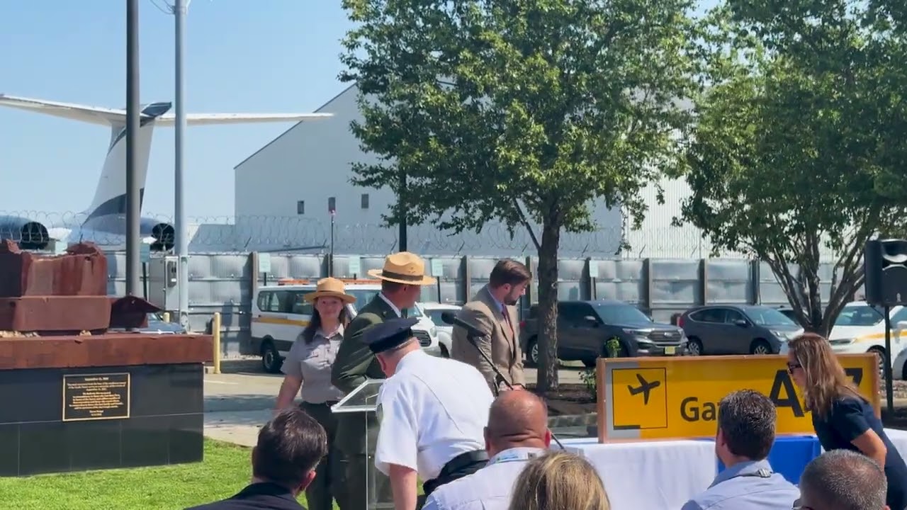 EWR Gate Sign Transfer 08 2025