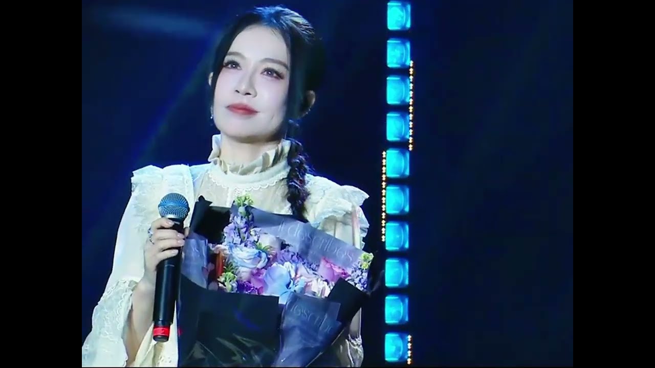 新歌唱新疆演唱会 赵天蔚演唱  “花”，“不了了之”