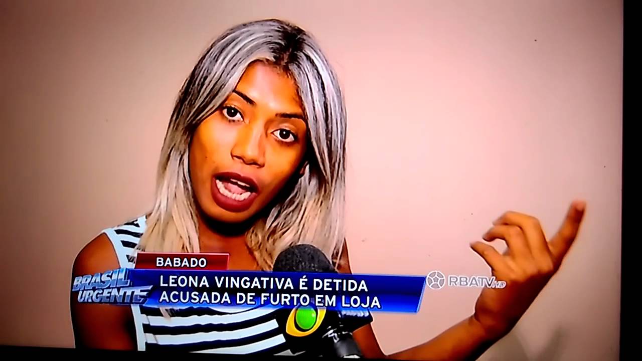 Leona Vingativa Enfrenta Acusações de Furto