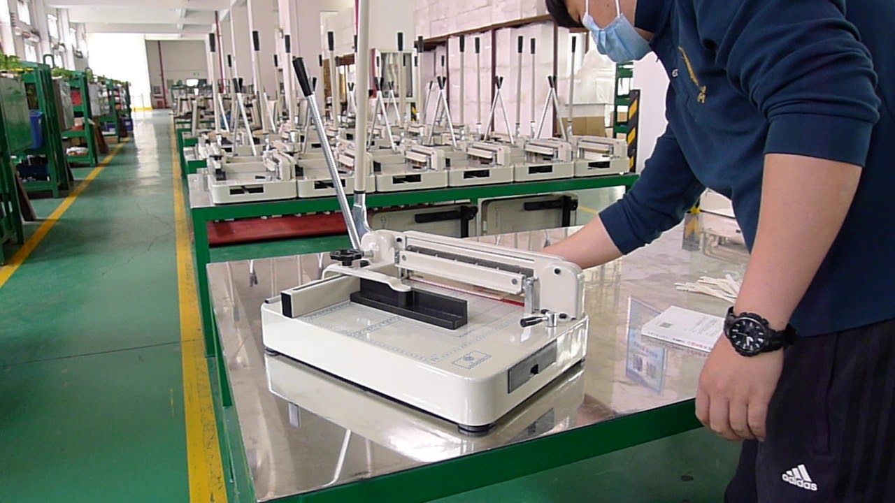 BW 868 A4/A3 Manual paper cutter