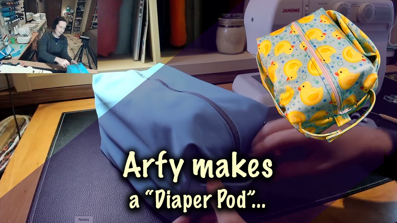 Arfy makes a “Diaper Pod” or square-edged tote bag…