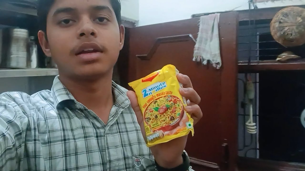 Maggie banate time ye ky ho gya 😱