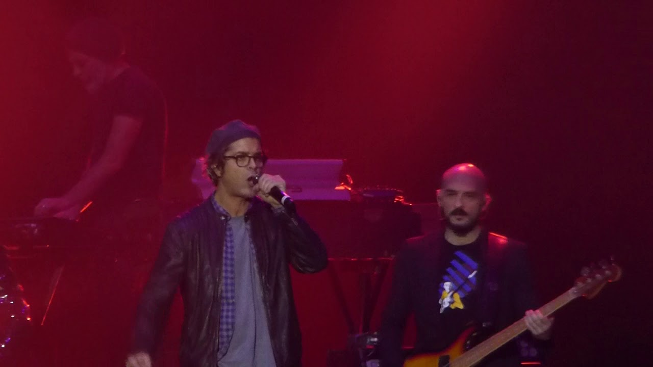 Daniele Silvestri    e Samuele Bersani in  Giudizi universali  Live Forum Assago Milano 21/10 /2017