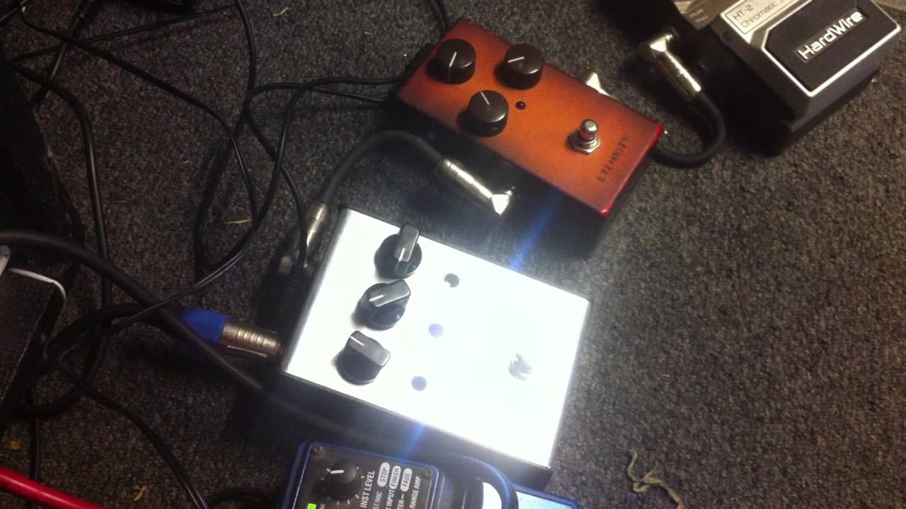 Lovepedal Eternity Burst VS Clone - Med Gain Settings