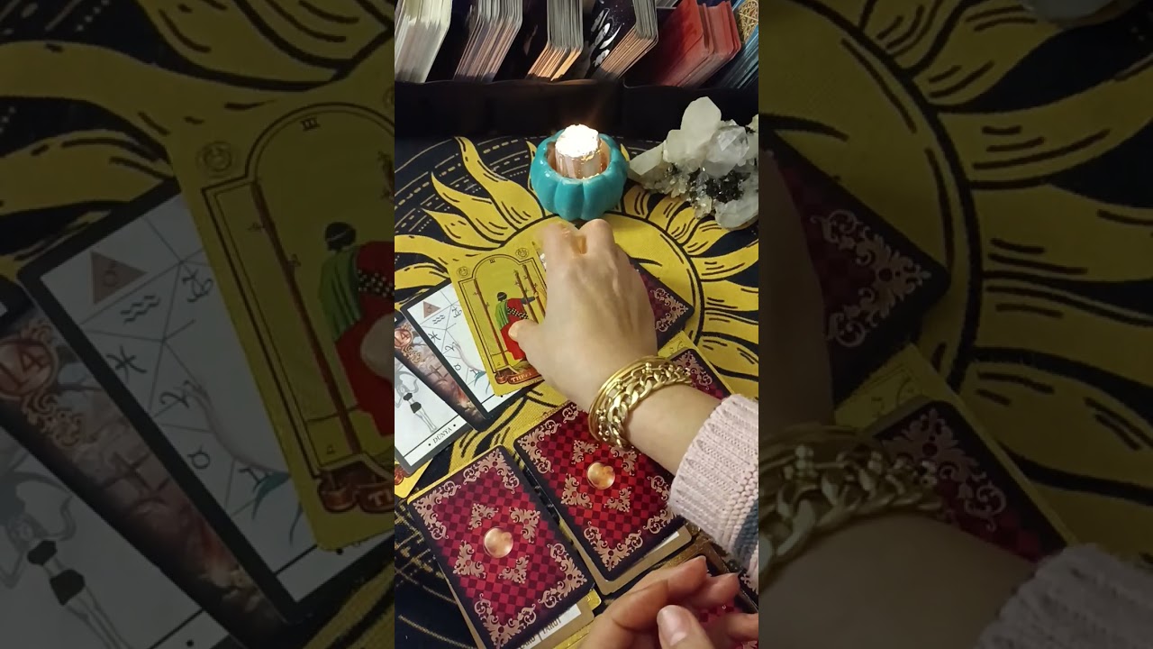 AKLIMDAKİ KİŞİ #tarotenerji #kart #tarot #trent #viral #yorum #yotube #tarotkartları #energy