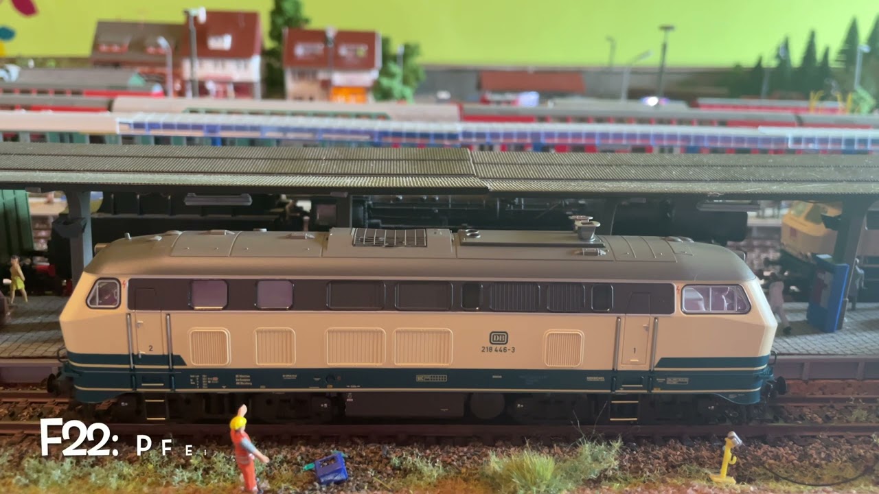 Lokvorstellung - Roco 7320047 - Diesellokomotive Baureihe 218 446-3 - Sondermodell 2024