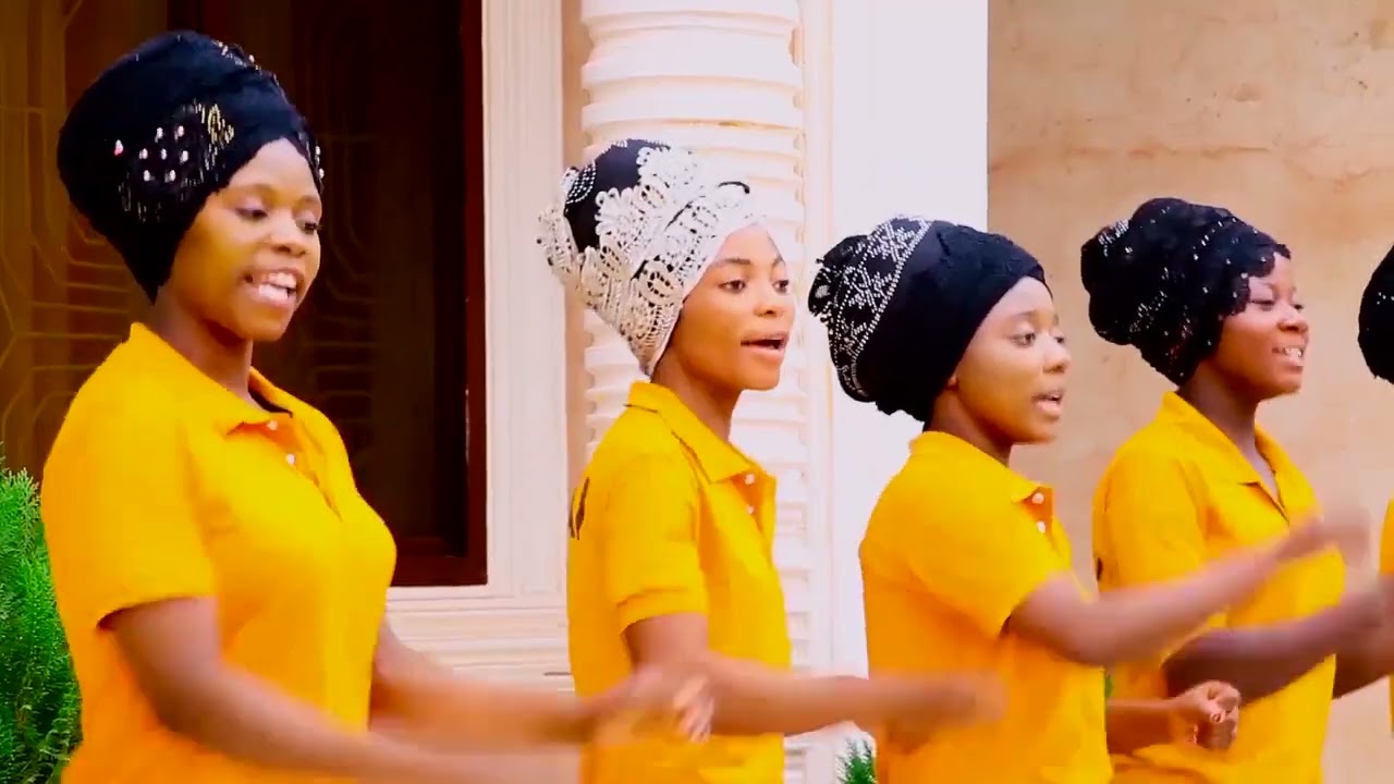 BAHADA YA UZINDUZI WA UAMUSHO CHOIRE ULIYO TIKISA CAMP ,INAKULETEA WIMBO UHITWAO ROHO WA MUNGU