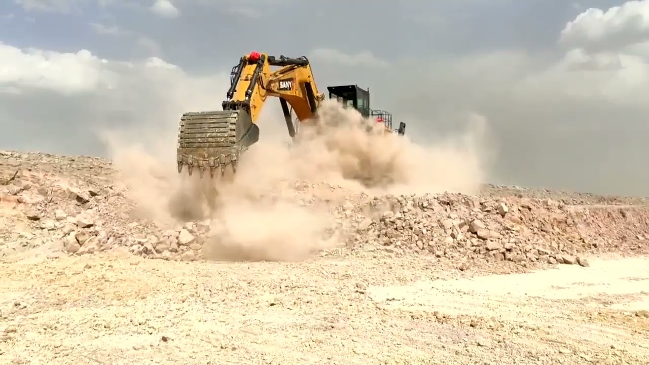 Карьерный экскаватор SANY SY2000H  в работе