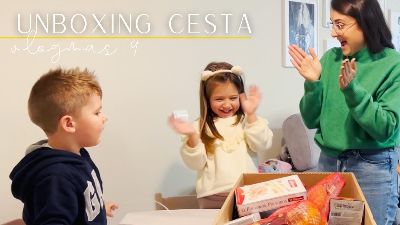UNBOXING CESTA NAVIDAD 🍗🍫🍾 de mi empresa | día en FAMILIA 💛 vlogmas 9