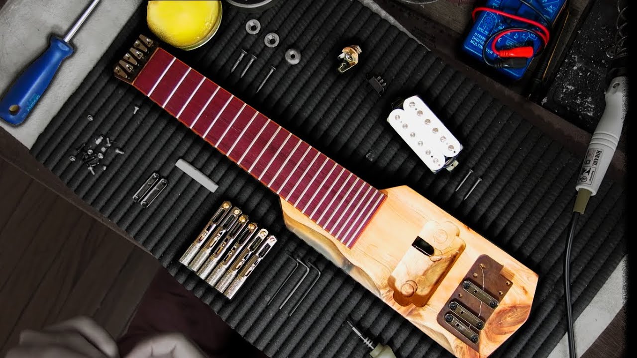 DREAM BUILD GUITAR - Caracik Headless Mini Travel Guitar - Kori