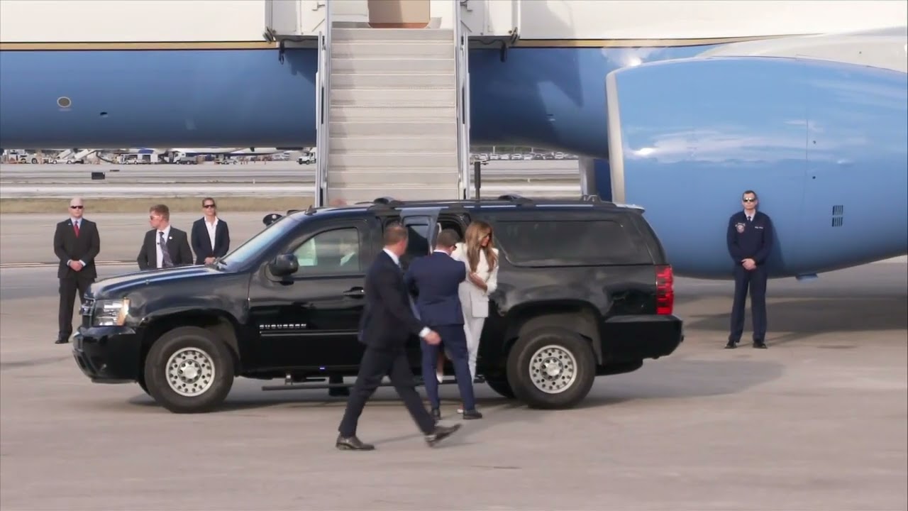 Donald Trump boards Special Air Mission plane with Melania, Barron Trump