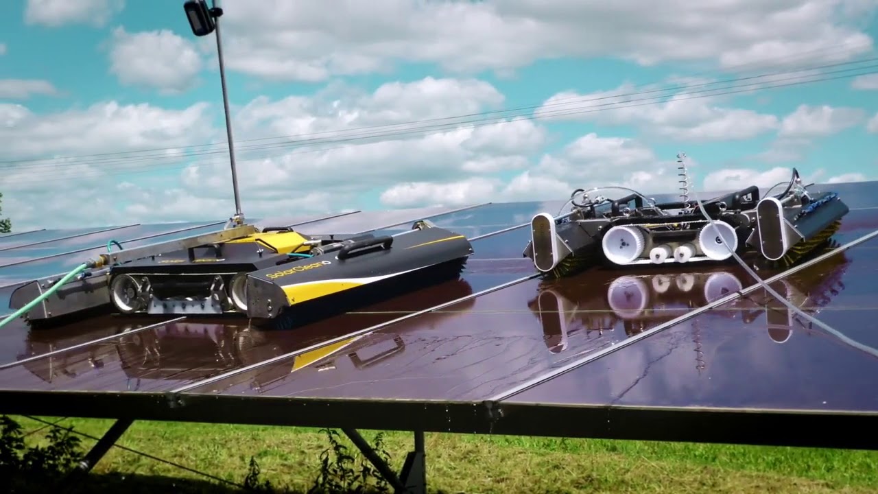 SPIDER M&auml;her und SolarCleano