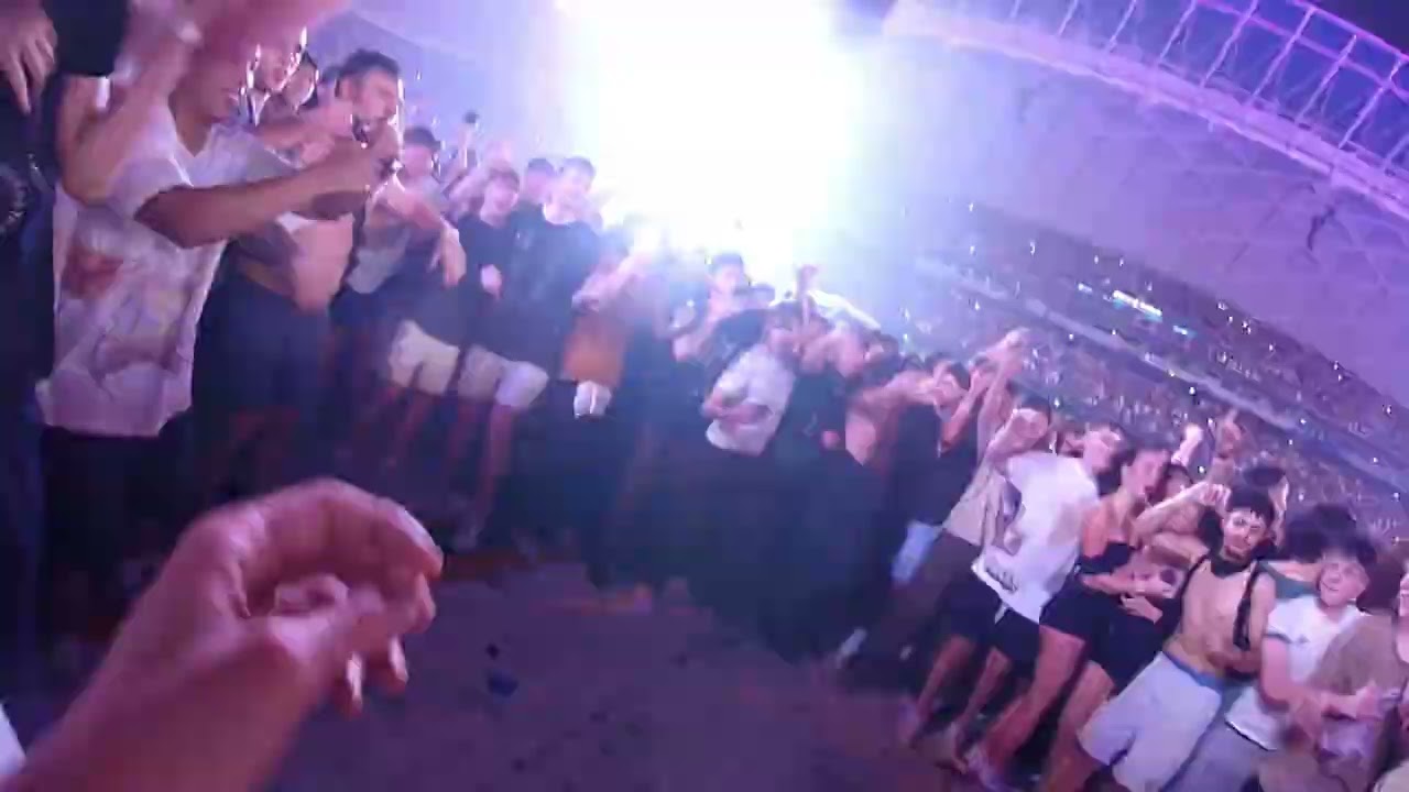 Travis Scott - Circus Maximus Tour (Sydney, Australia, 18 October 2024) - LIVE in the Mosh Pits