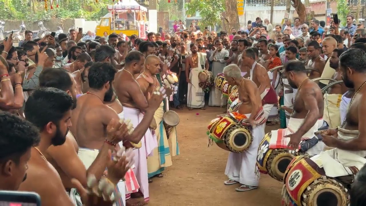 ശിവാശാൻ✨|ചെറുതുരുത്തി ദേശം|കോഴിമാംപറമ്പ് പൂരം|മദ്ദള മുഖം|Maestro Cherpulassery Shivan #panchavadyam 
