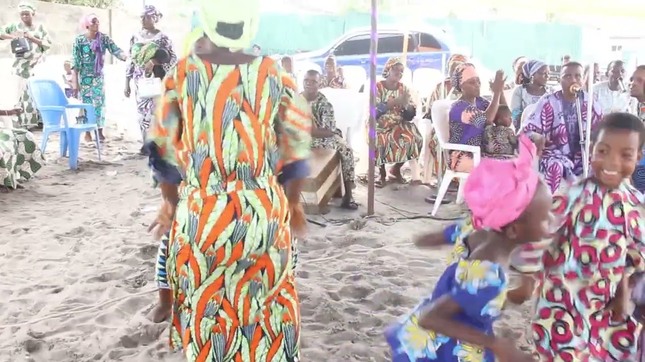 Massè live Gbèlisien à Adounko Part 6 chez Papa et Maman Gie