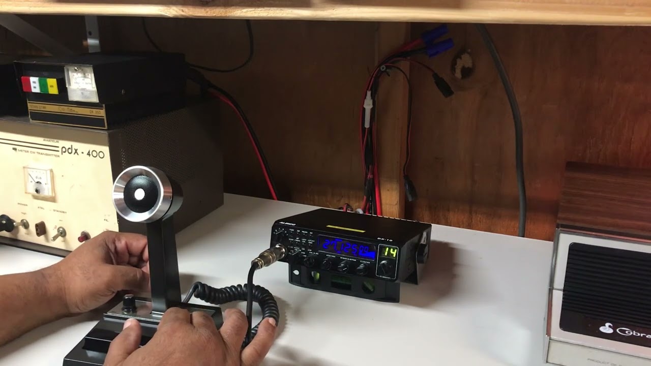 QSO, ALINCO DX-10, AM-FM Comunicacion and test.