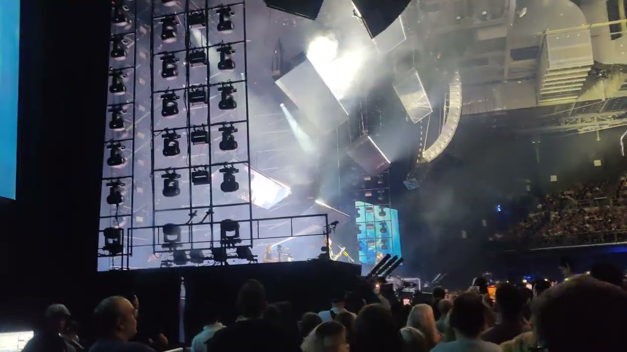 Muse - Supermassive black hole - 3Arena Dublin Ireland 27/09/2023