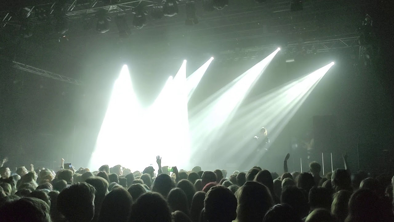 Hatari - Niðurlút  (live Warszawa 01.02.2020)