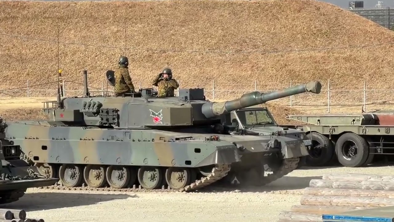 陸上自衛隊 アクション 習志野駐屯地  評価支援隊 対抗迷彩90式戦車