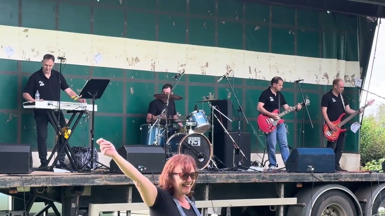 Zebra band uk at Batemans Bands on the bank