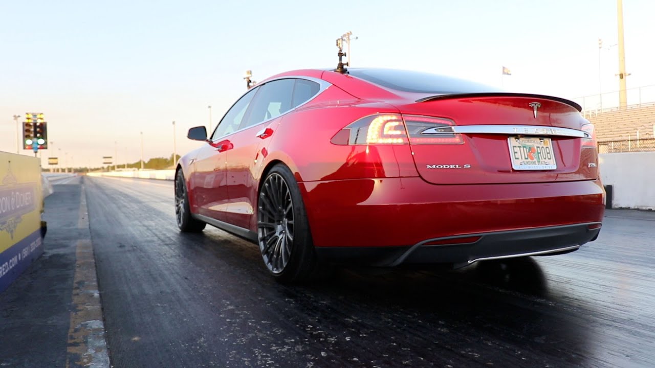 Tesla Model S P90D Ludicrous runs 11.2 @ 118.4 MPH Drag Racing 1/4 Mile